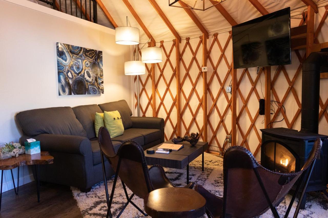 Escalante Yurts - Luxury Lodging מראה חיצוני תמונה