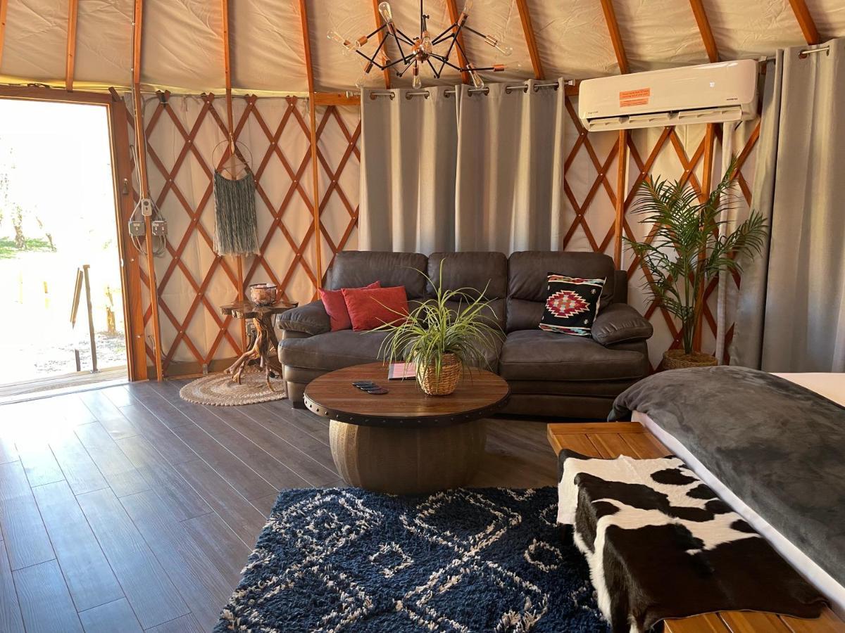 Escalante Yurts - Luxury Lodging מראה חיצוני תמונה