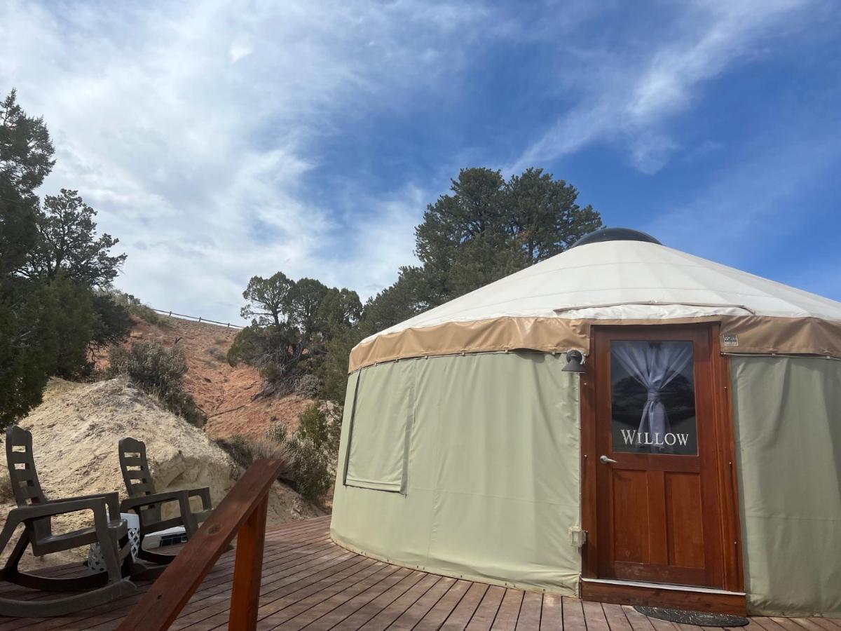 Escalante Yurts - Luxury Lodging מראה חיצוני תמונה
