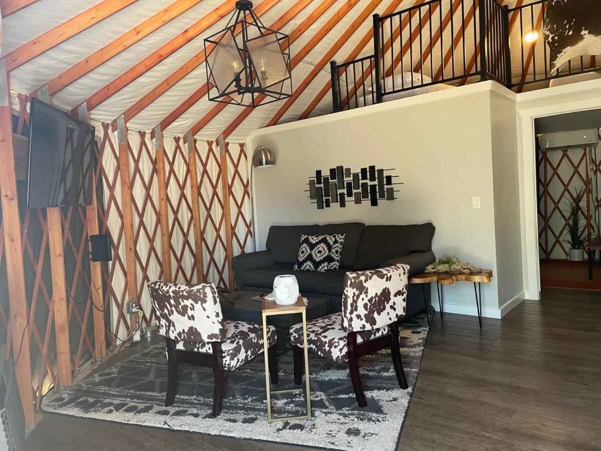 Escalante Yurts - Luxury Lodging מראה חיצוני תמונה