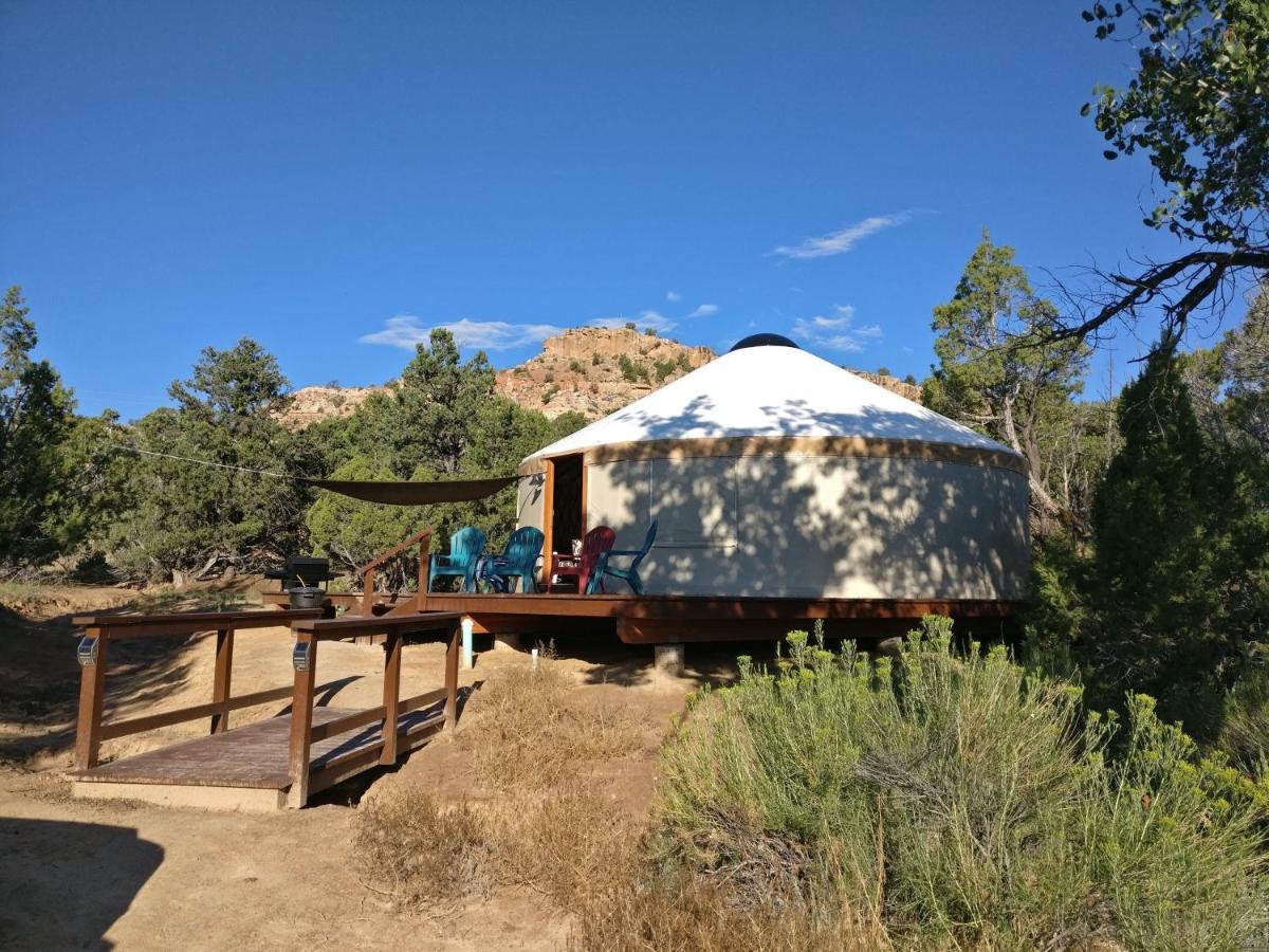 Escalante Yurts - Luxury Lodging מראה חיצוני תמונה