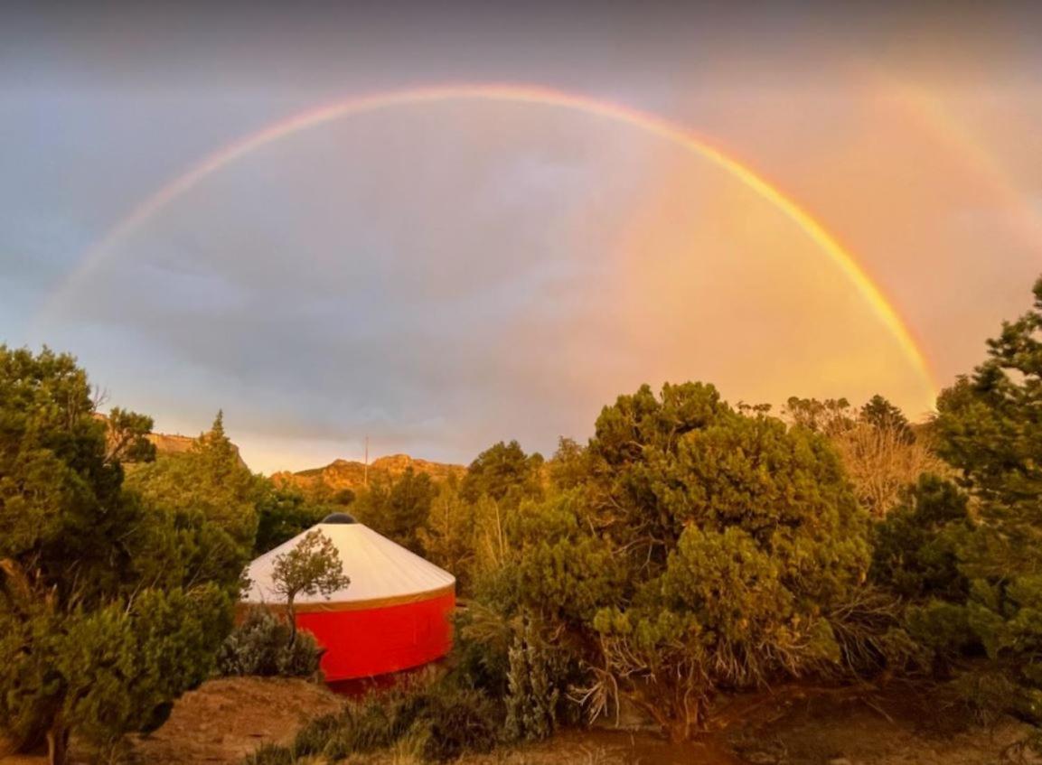 Escalante Yurts - Luxury Lodging מראה חיצוני תמונה