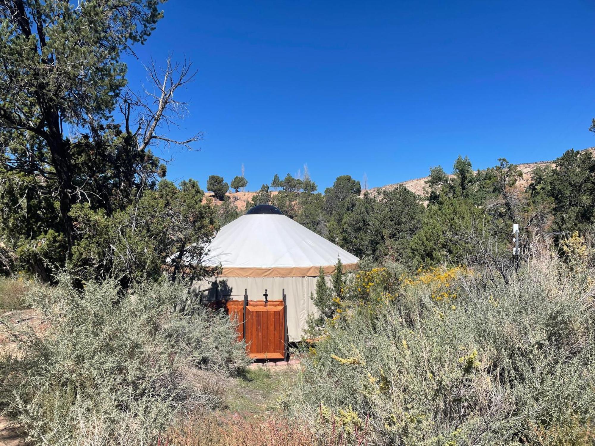 Escalante Yurts - Luxury Lodging מראה חיצוני תמונה